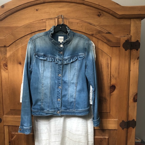 Jean jacket - Picture 5 of 5